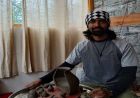 मिट्टी से रची पहचान: युवा कलाकार उत्तम साहू ने OSOA में बिखेरा छत्तीसगढ़ी कला का जादू
