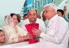 संत रामपाल से मिलने हरियाणा पहुंचीं नवजोत कौर, बोलीं- “आप बाहर आए, नहीं तो हमें जेल आना पड़ता”
