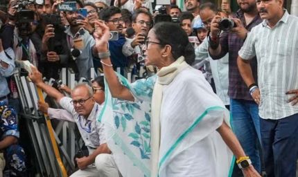 3 घंटे तक ममता की मौजूदगी, कार्यकर्ताओं का पहरा: टीएमसी के आरोप और EC का जवाब एक साथ