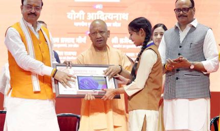 पहले अंधेरा था, अब घर में उजाला, श्रमिकों ने गिनाईं सरकार से मिली सहूलियतें