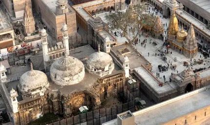 ज्ञानवापी में 'गेरुआ' पर विवाद, मस्जिद की दीवार पर पेंटिंग को लेकर मुस्लिम पक्ष असंतुष्ट, तैनात की गई भारी फोर्स