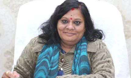 MP की लेडी अफसर लक्ष्मी गामड़ की पोस्ट पर हंगामा, 'थप्पड़ मारने वाला असिस्टेंट' की मांग