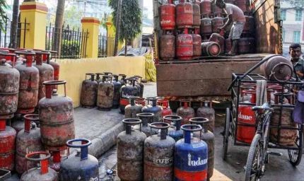 कमर्शियल गैस सिलेंडर महंगे: कारोबारियों पर बढ़ा दबाव, खाने-पीने की चीजें हो सकती हैं महंगी