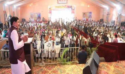 मुख्यमंत्री डॉ. यादव जैन मुनि आचार्य  के पावन सान्निध्य में आयोजित भव्य प्रतिष्ठा महोत्सव में हुए सम्मिलित