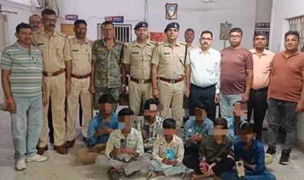 रांची रेलवे स्टेशन पर मोबाइल चोर गिरोह का भंडाफोड़, 8 गिरफ्तार