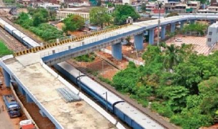 भोपाल के 90 डिग्री मोड़ वाले ब्रिज मामले में सस्पेंड इंजीनियर्स बहाल, मंत्री ने नोटशीट पर लिखा बहाल कर दो