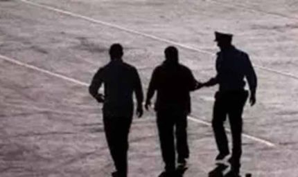 संयुक्त राज्य अमेरिका में बड़ा खुलासा: कनाडा में हथियार तस्करी के आरोप में पाकिस्तानी नागरिक समेत 3 गिरफ्तार