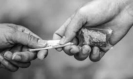 अलीगढ़ में गांजा तस्करी केस में बड़ा खुलासा, सिपाही प्रबल प्रताप निलंबित