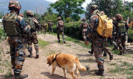 श्रीनगर में बड़ी कार्रवाई: नाका चेकिंग के दौरान 2 संदिग्ध आतंकी गिरफ्तार, हथियार और LeT पोस्टर बरामद