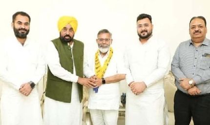 फाजिल्का में भाजपा को बड़ा झटका: सीनियर नेता अनिल कुमार सेठी साथियों समेत AAP में शामिल