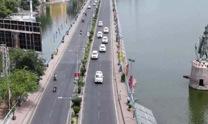 सादगी की मिसाल: सिर्फ 8 गाड़ियों के काफिले में निकले CM मोहन यादव, मंत्रियों ने भी घटाया लाव-लश्कर