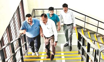 चंडीगढ़ में 13 लाख रिश्वत कांड: दो ठेकेदार समेत तीन गिरफ्तार, पिता-पुत्र CBI रिमांड पर