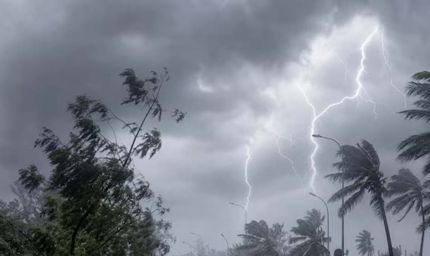 छत्तीसगढ़ में मौसम का कहर! कई जिलों में आंधी-बारिश और बिजली गिरने का ऑरेंज अलर्ट जारी