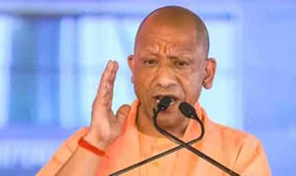 आंधी-बारिश पीड़ितों को योगी सरकार की राहत, परिजनों को दिए 4-4 लाख रुपये