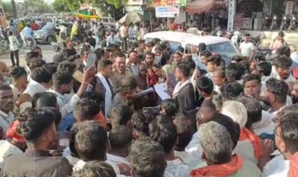 नीमच में शव रखकर ग्रामीणों का प्रदर्शन, 4 घंटे तक सड़क जाम