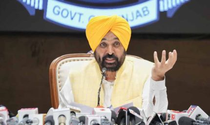 विदेश दौरे पर PM, देशवासियों को बचत का पाठ; CM भगवंत मान का बड़ा हमला
