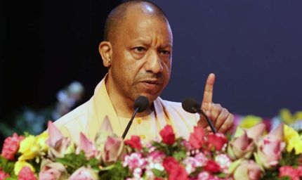 भीषण गर्मी पर सीएम योगी ने अधिकारियों को दिए कड़े निर्देश- राहत-बचाव को लेकर रहें सतर्क