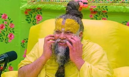 प्रेमानंद महाराज की तबीयत बिगड़ी, पदयात्रा अनिश्चितकाल के लिए स्थगित; दर्शन भी बंद