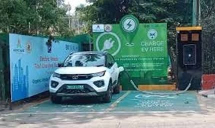 EV यूजर्स के लिए बड़ी राहत: यूपी समेत 8 राज्यों में बनेंगे 4800 नए चार्जिंग स्टेशन