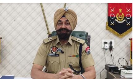 श्री गुरु ग्रंथ साहिब की बेअदबी पर जालंधर में उबाल, कपूरथला चौक पर सिख संगठनों का धरना
