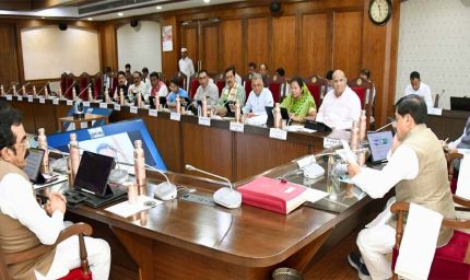 प्रदेश के विकास और जन-कल्याण को गति देने के लिए 30,055 करोड़ रूपये की कैबिनेट स्वीकृति