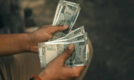 यूपी सरकार का बड़ा तोहफा: कर्मचारियों का महंगाई भत्ता बढ़कर 60% हुआ