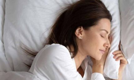 ब्रह्ममुहूर्त के सपनों का रहस्य: 5 भाग्यशाली संकेत जो बदल सकते हैं आपका भविष्य