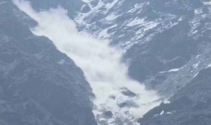 बदरीनाथ के पास कंचनगंगा में ग्लेशियर टूटने से हलचल, प्रशासन सतर्क