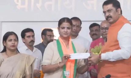 RJD को बड़ा झटका, रितु जायसवाल ने थामा BJP का दामन; संजय सरावगी ने दिलाई सदस्यता