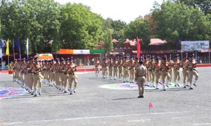 आरएपीटीसी इंदौर एवं 15वीं वाहिनी विशेष सशस्त्र बल इंदौर का संयुक्त दीक्षांत परेड समारोह गरिमामय वातावरण में संपन्न