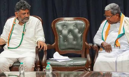 कर्नाटक में ‘बिहार फॉर्मूला’ की चर्चा, सिद्धारमैया राज्यसभा तो बेटे को मंत्री पद?