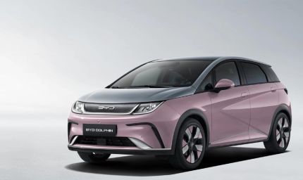 1000Km रेंज और पेट्रोल बैकअप के साथ BYD Dolphin लॉन्च, EV मार्केट में मचाएगी धमाल