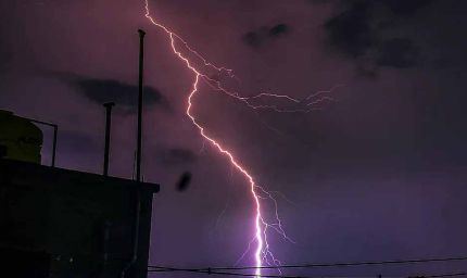 अनूपपुर में आकाशीय बिजली का कहर, भंडारा से लौट रहे तीन लोग चपेट में आए; युवती समेत दो की मौत