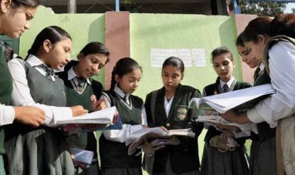 सीबीएसई 9वीं के छात्रों को किताबों की कमी से झटका, एनसीईआरटी पर उठे सवाल