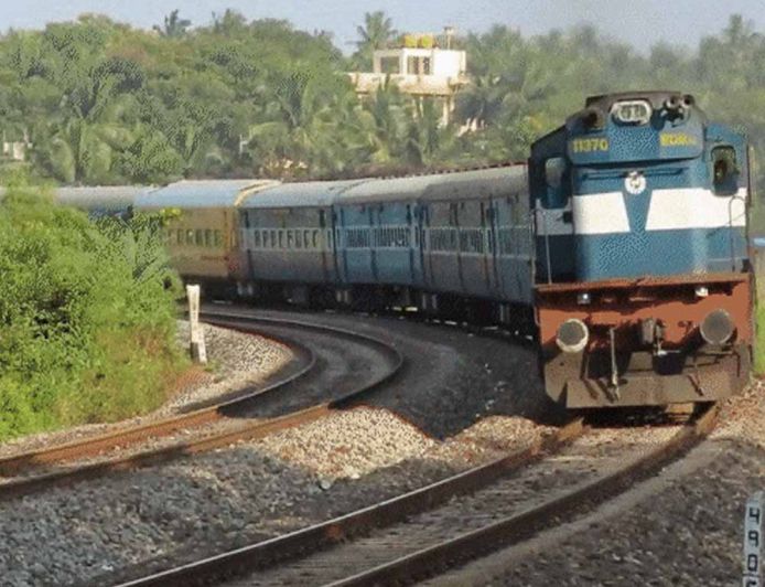 Punjab में बड़ा फैसला: एक महीने तक पैसेंजर ट्रेनें रद्द, विभाग ने जारी की जानकारी