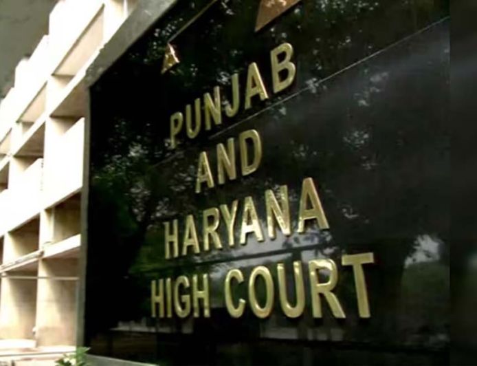 HC का आदेश: सेना प्रमुख और रक्षा सचिव की सैलरी कटेगी, रिटायर्ड मेजर की याचिका पर फैसला