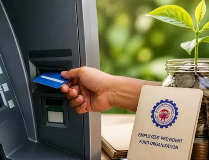 PF पैसा निकालना हुआ आसान: अब ATM से भी कर सकेंगे विड्रॉ, EPFO ला रहा नई सुविधा