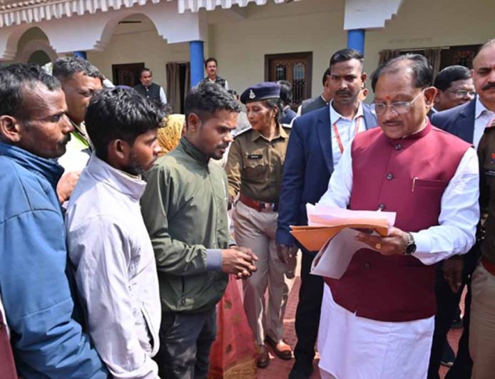 सुखबासुपारा में नलकूप से मिली राहत: पेयजल संकट खत्म, ग्रामीणों ने मुख्यमंत्री का जताया आभार