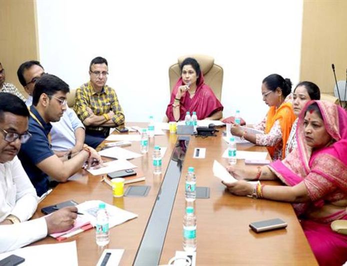 ज्यमंत्रीकृष्णा गौर ने की अयोध्या बायपास पर सड़क निर्माण और जल निकासी व्यवस्था की समीक्षा, जलभराव रोकने दिए सख्त निर्देश