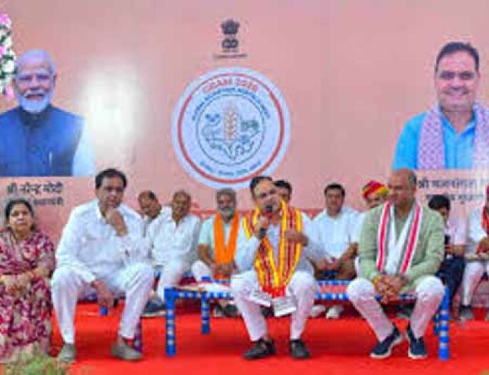 प्रतापगढ़ में मुख्यमंत्री भजनलाल शर्मा का रात्रि प्रवास, ग्रामीण चौपाल में किया संवाद