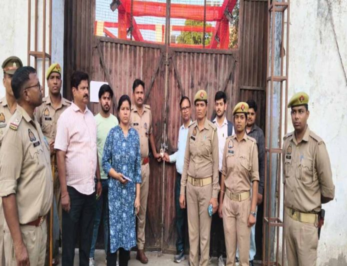 करौली में बकाया टैक्स पर मैरिज होम सील, शादी सीजन में हड़कंप
