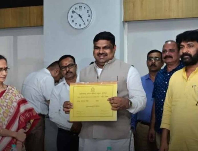 छत्तीसगढ़ ओपन स्कूल का रिजल्ट जारी, शिक्षा मंत्री Gajendra Yadav ने किया ऐलान