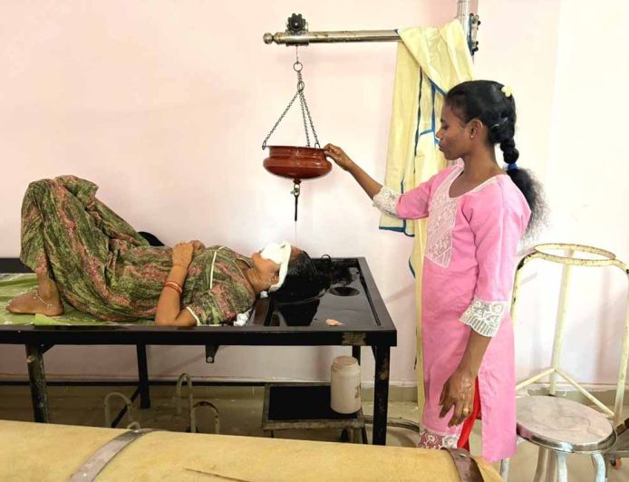 5 साल पुराने माइग्रेन से मुक्त हुईं सीमा