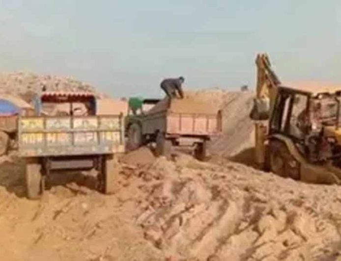 झारखंड बालू खनन : कई घाटों को मंजूरी, आपूर्ति सामान्य करने की प्रक्रिया तेज