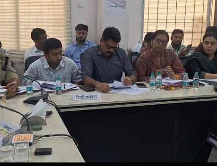 सारंगढ़-बिलाईगढ़ में विकास कार्यों की समीक्षा