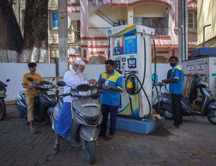 राजस्थान में फिर महंगा हुआ पेट्रोल-डीजल, जयपुर में 10 दिन में तीसरी बढ़ोतरी