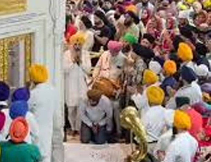 अमृतसर में बड़ा हादसा! गुरुद्वारा शहीदां साहिब की छत गिरी, महिला समेत 2 सेवादारों की मौत