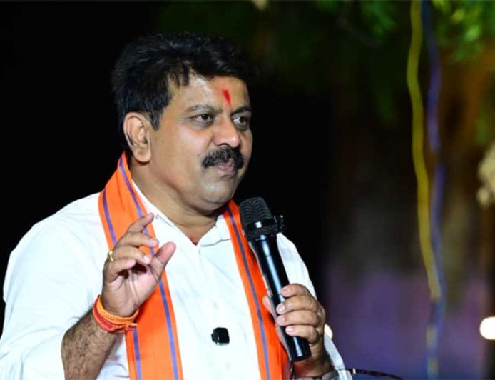 कवर्धा को मिली नई सौगात-उप मुख्यमंत्री  विजय शर्मा ने किया “मित्र मिलन चौपाटी” का भव्य लोकार्पण