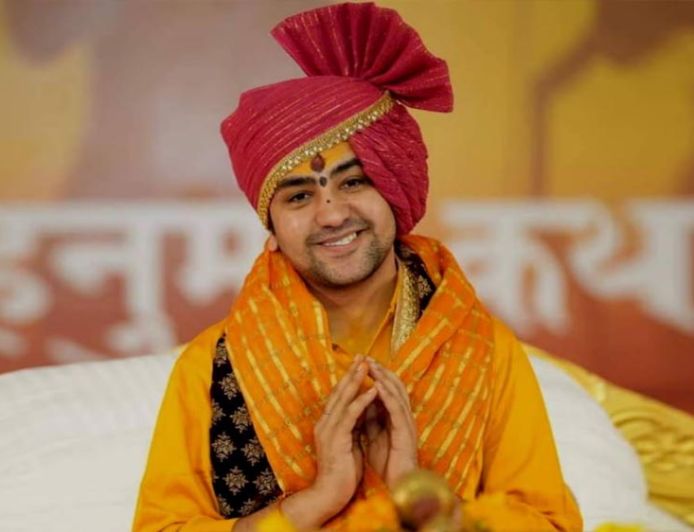 धीरेंद्र शास्त्री का बड़ा दावा, बोले- गाय को लेकर देश की सोच बदल रही है