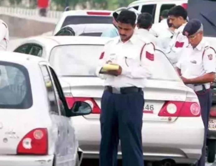 दिल्ली ट्रैफिक पुलिस का बड़ा बदलाव: अब मौके पर UPI से भर सकेंगे चालान